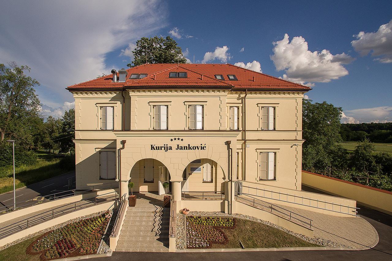 Hotel Kurija Jankovic Lukac Exterior foto